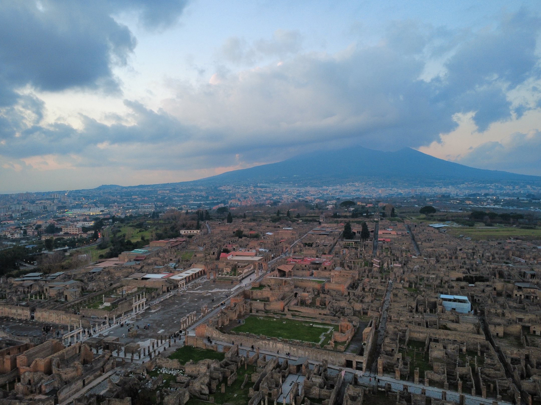 庞贝古城和维苏威火山